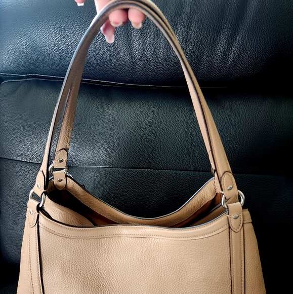 Coach Kristy Taupe - NWT - Picture 4 of 7